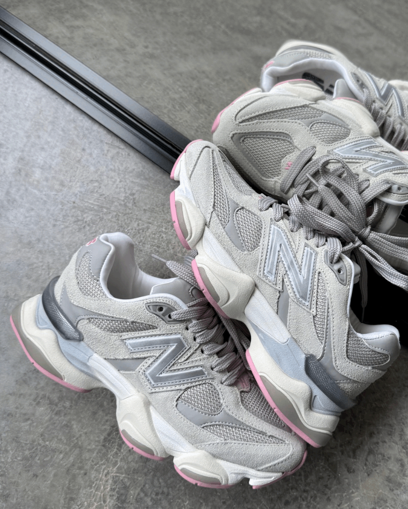 Tênis New Balance 9060 Cinza com Rosa Feminino em Camurça