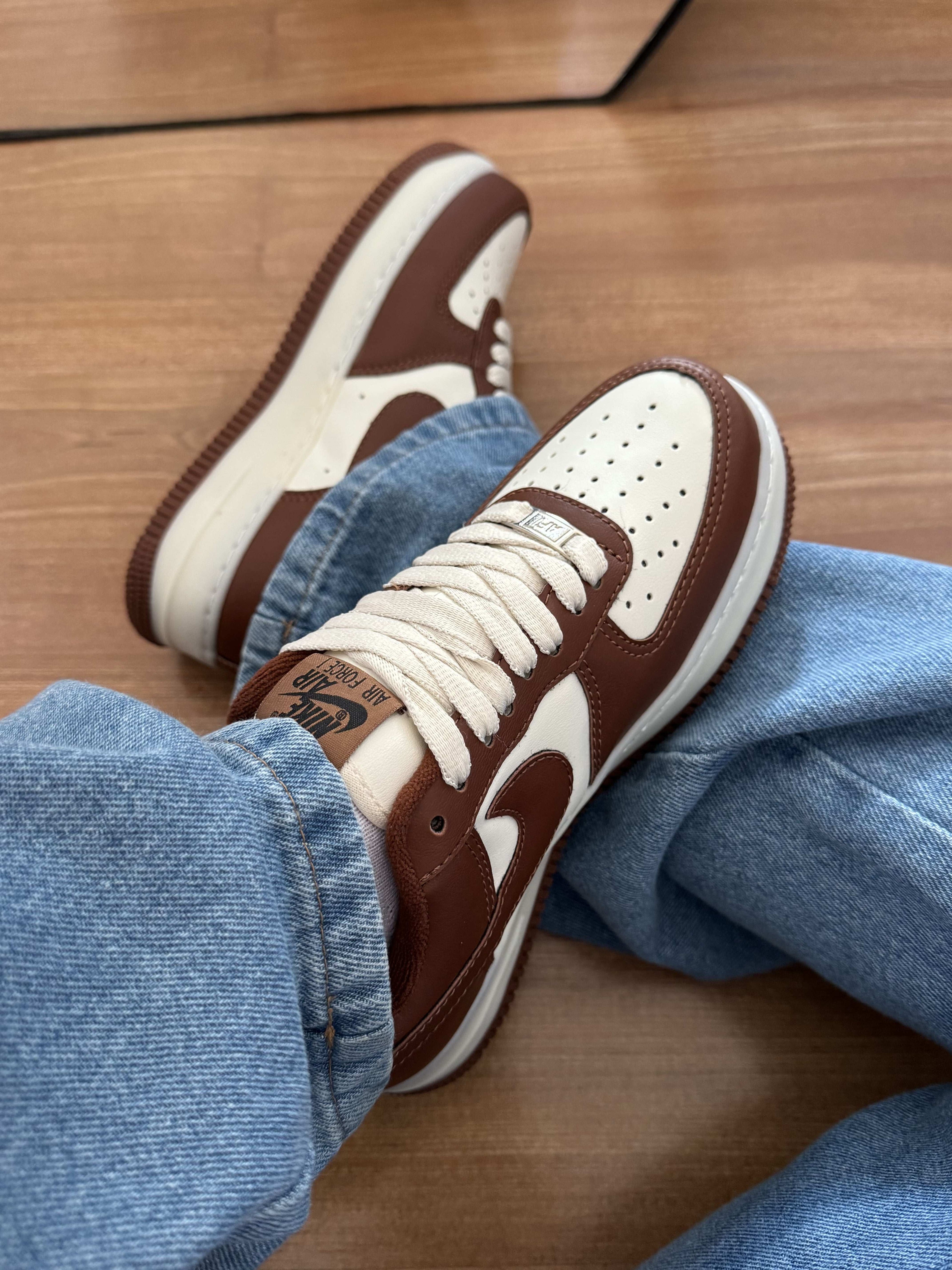 Tênis Air Force Marrom Feminino Cano Baixo