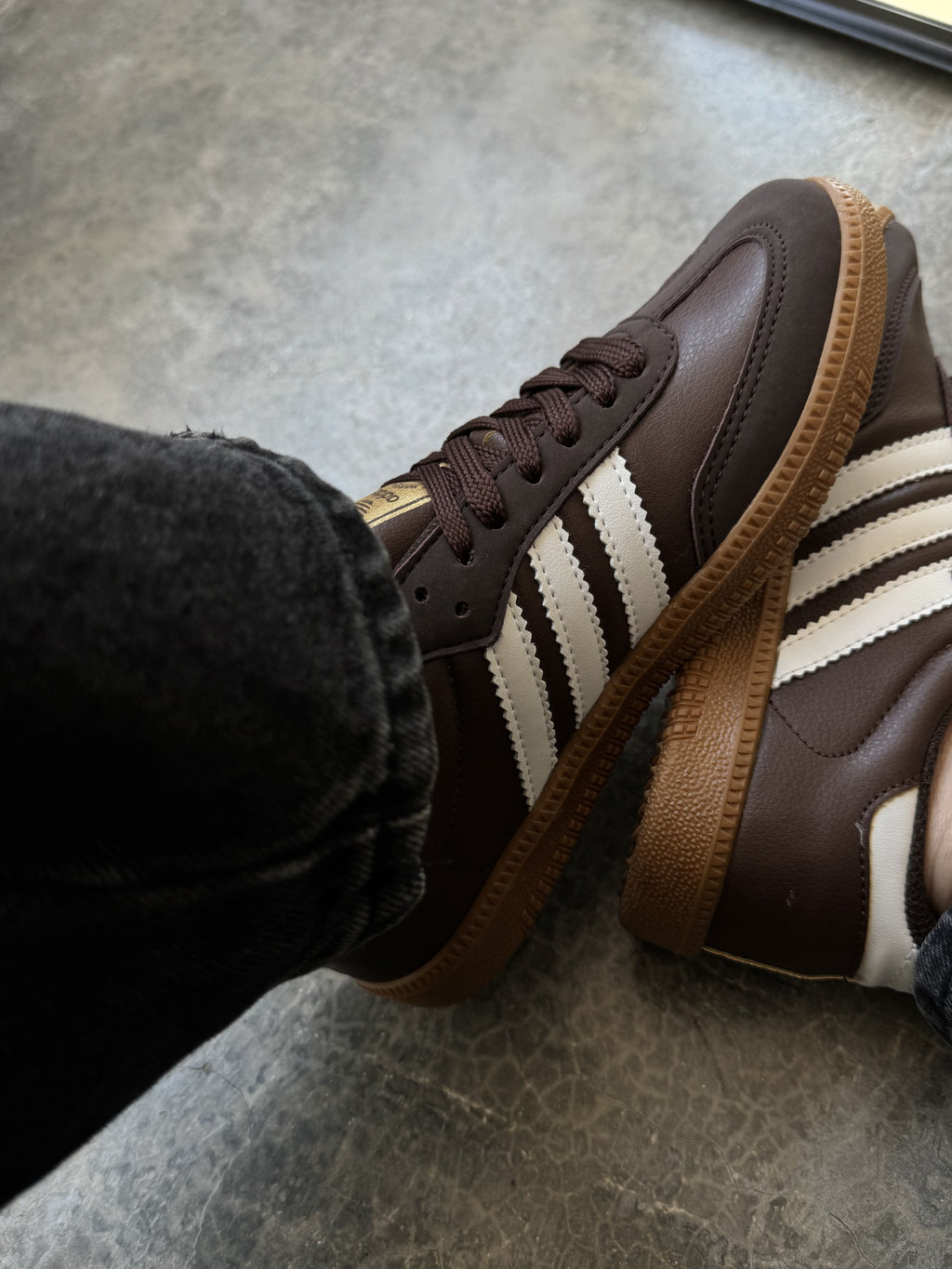 Tênis Adidas Samba Marrom