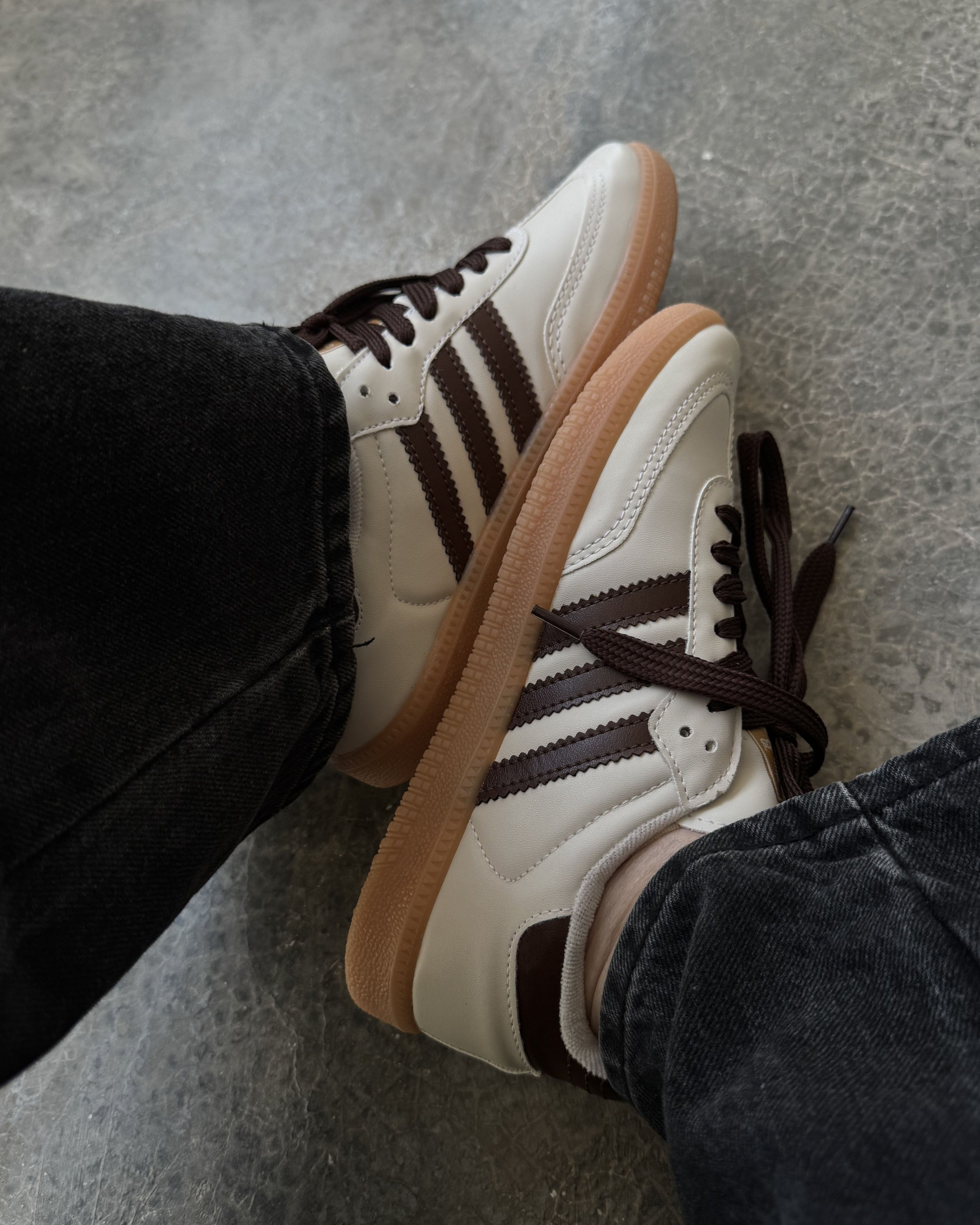 Tênis Adidas Samba Off Marrom Sintetico