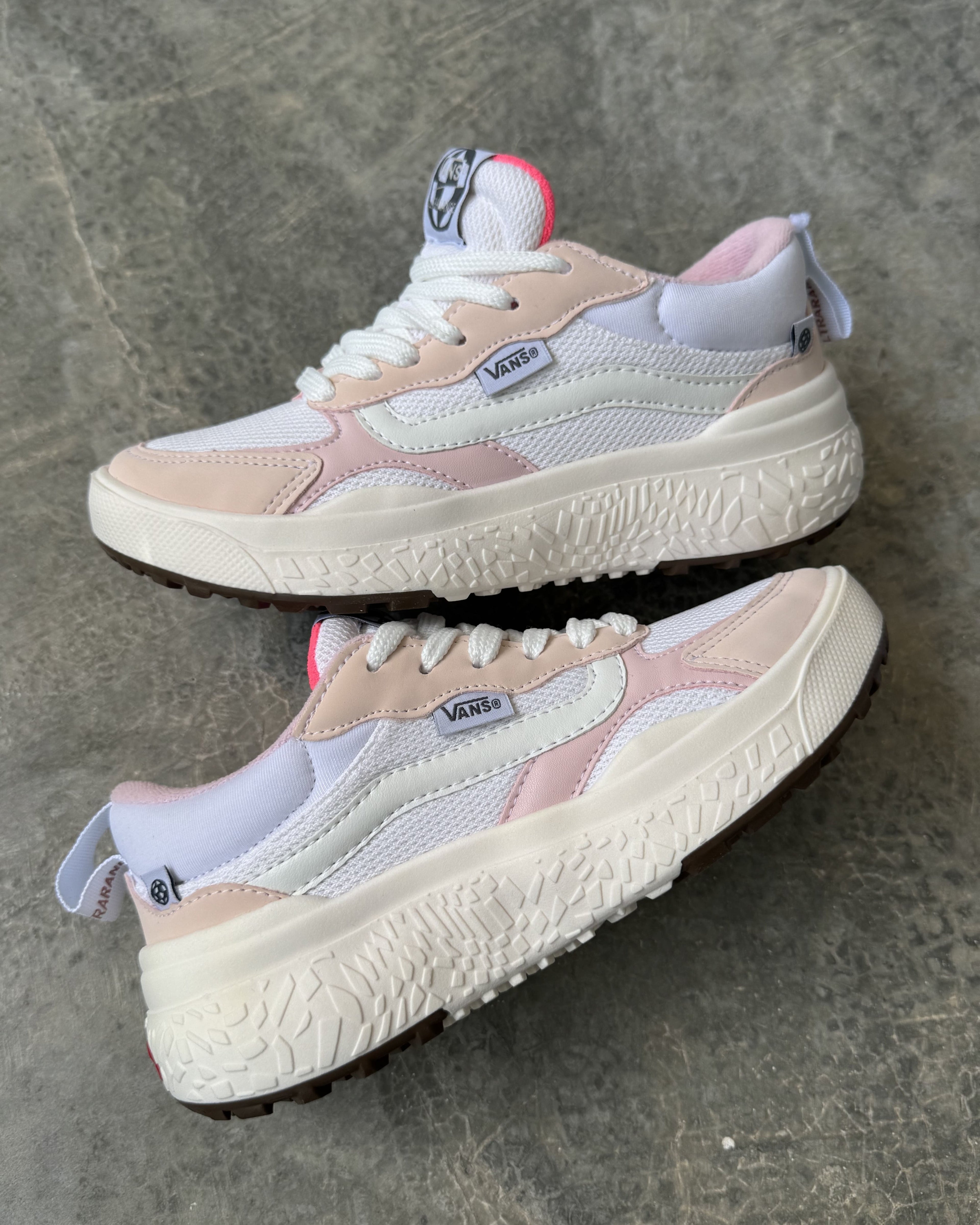 Tênis Vans Ultrarange