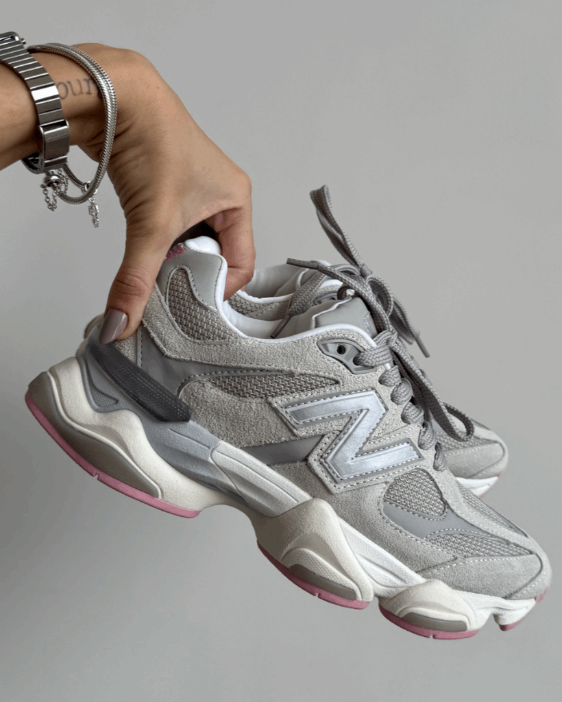 Tênis New Balance 9060 Cinza com Rosa Feminino em Camurça