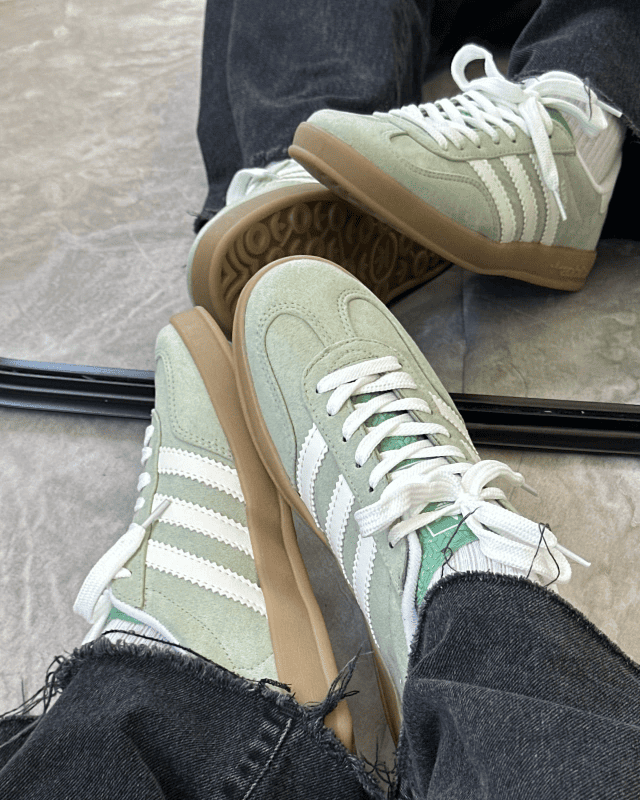 Tênis Adidas Gazelle Indoor Verde Menta Feminino em Camurça Atoalhada