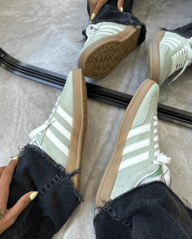 Tênis Adidas Gazelle Indoor Verde Menta Feminino em Camurça Atoalhada