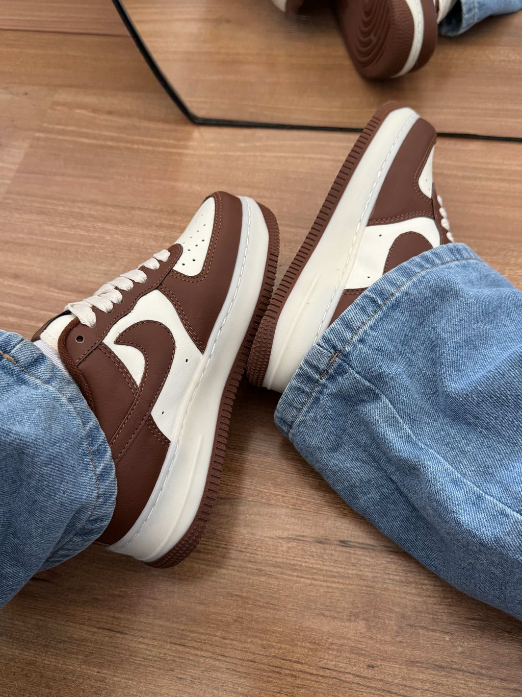 Tênis Air Force Marrom Feminino Cano Baixo