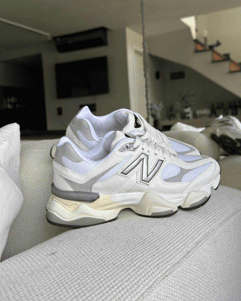 Tênis New Balance 9060 Branco Feminino Casual