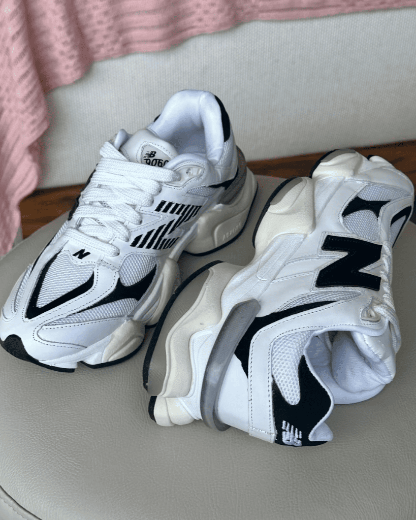 Tênis New Balance 9060 Branco Preto Feminino