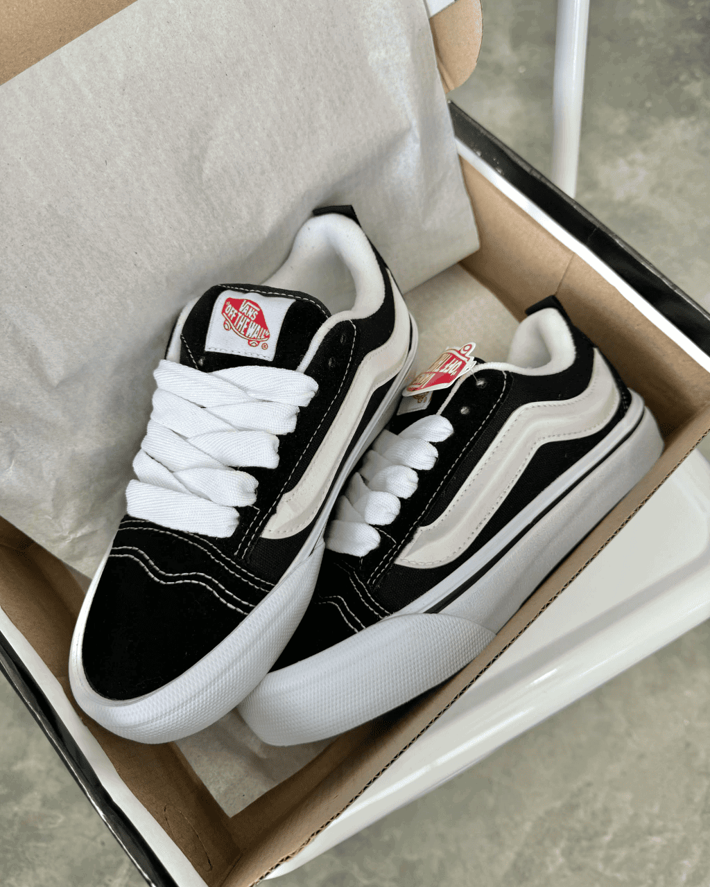 Tênis Knu Skool Preto e Branco Feminino Skate Retrô