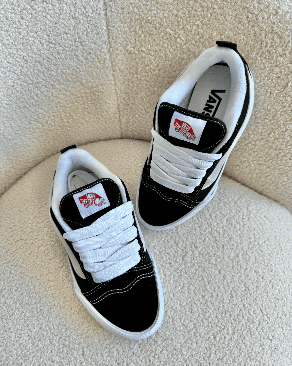 Tênis Knu Skool Preto e Branco Feminino Skate Retrô